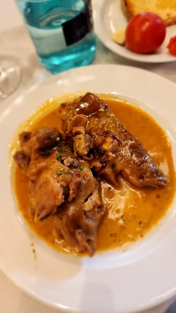 Albert Comas_Cal Miliu_Rajadell_review