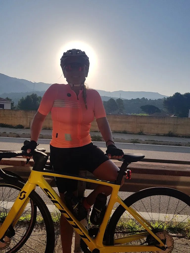 Jacqueline Rea Martinez_El Caliu ll_Rellinars_review