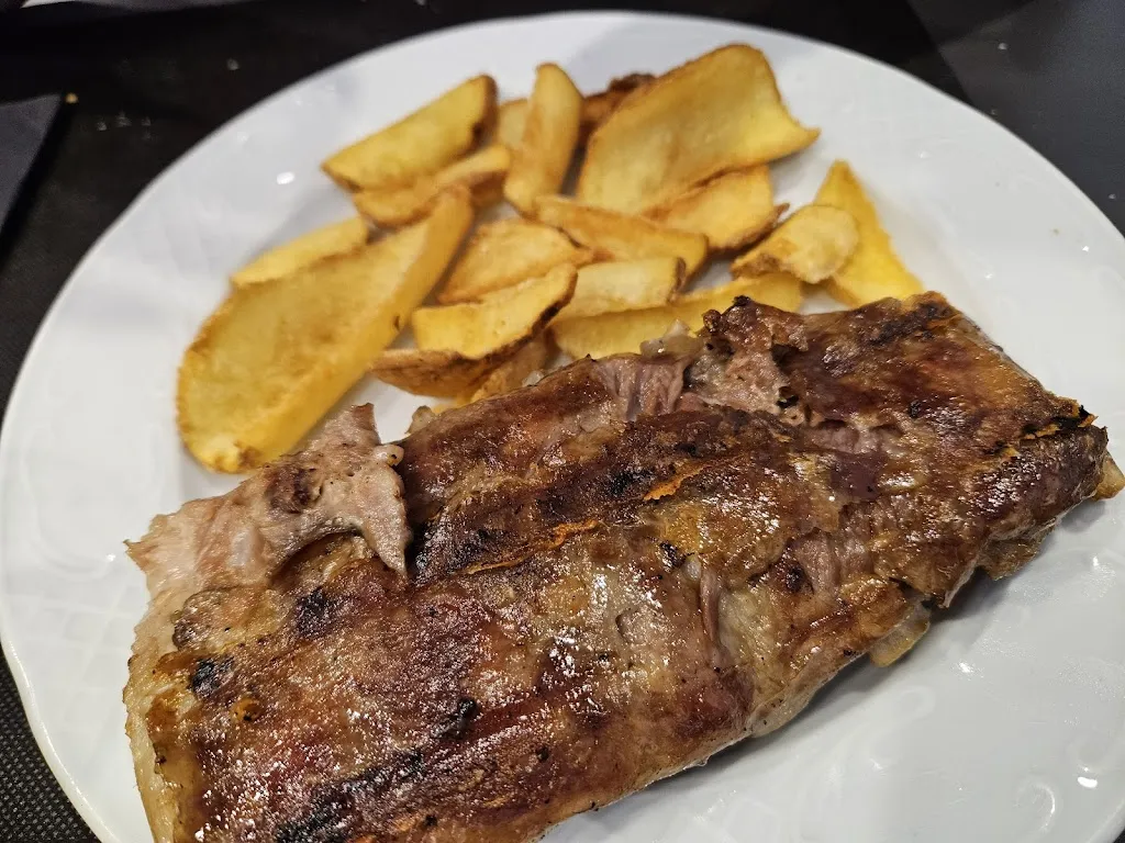 Bar - Restaurant THIANA_Roda de Ter_slider_image_1