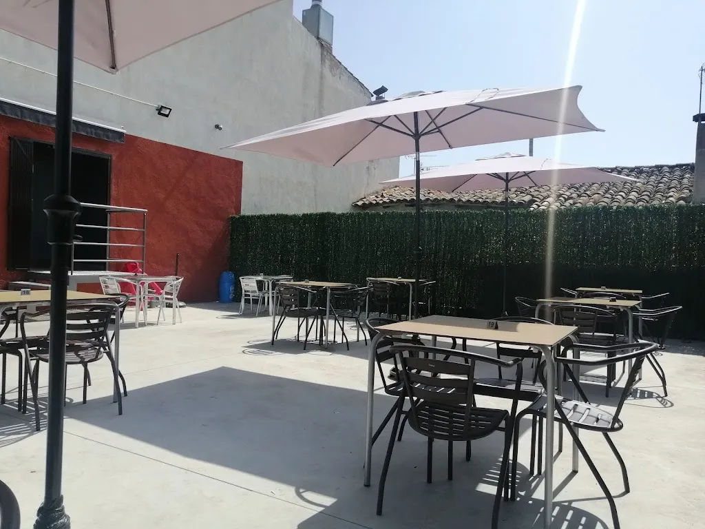 Pizzeria El Pont_Roda de Ter_slider_image_1