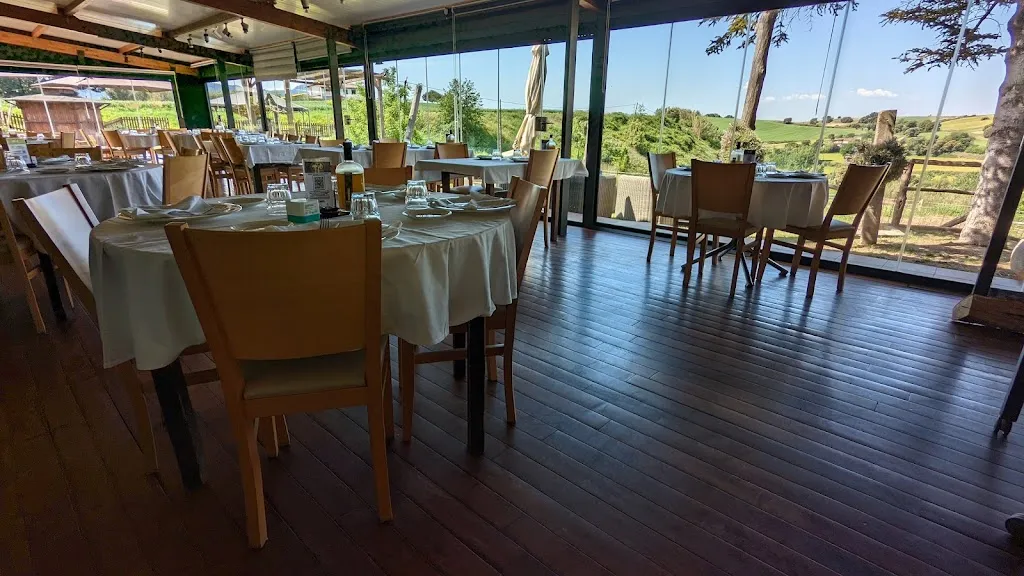 Restaurant Les Tres Alzines restaurant in Roca del Vallès La