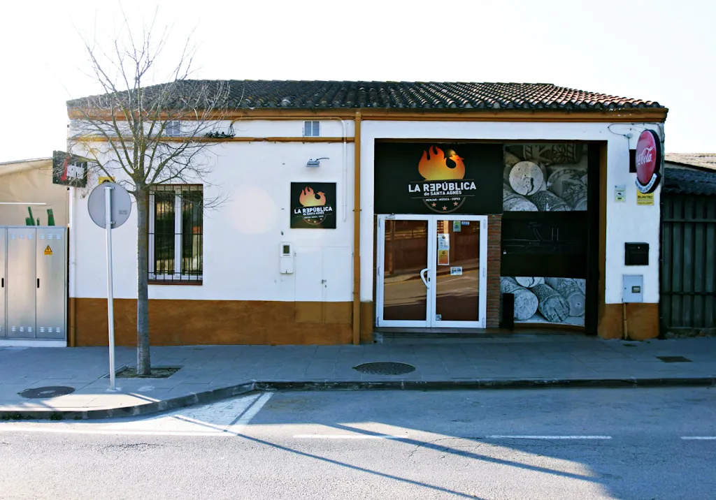 La República_Roca del Vallès La_slider_image_1