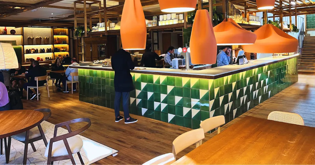 Cèntric Restaurant & Cafè restaurant in Roca del Vallès La