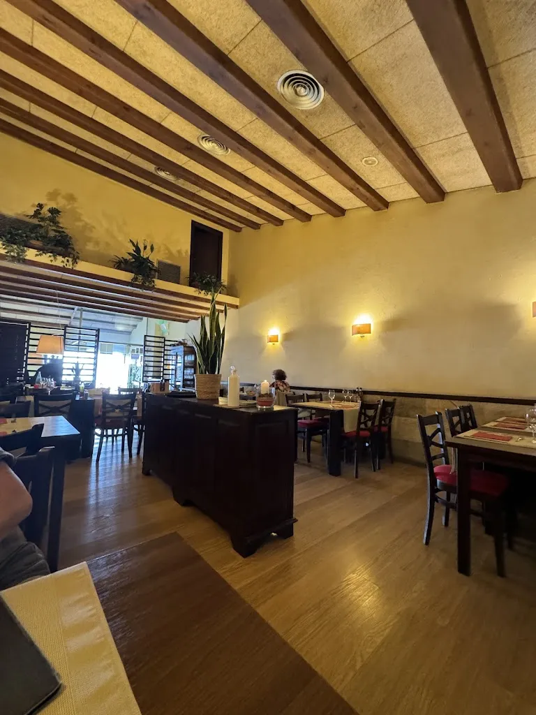 Restaurant Tiku_Ripollet_slider_image_3