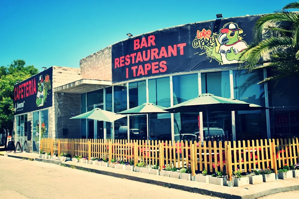 Loro Charly Ripollet Restaurant_Ripollet_slider_image_1