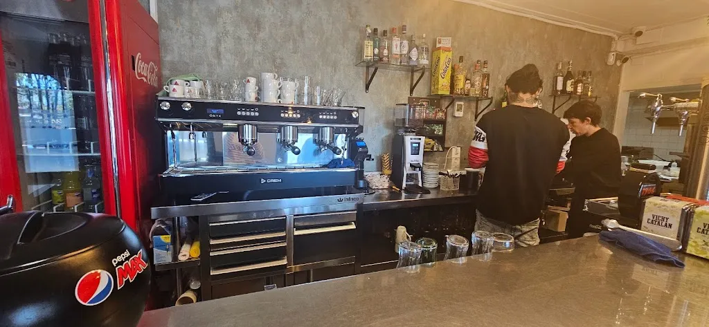 Bar restaurante El paso del duende ristorante a Palau-solità i Plegamans