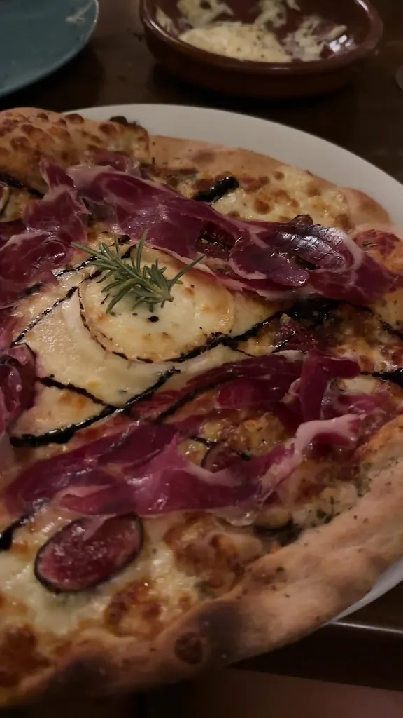 Leonardo da Pincho Restaurante_Palau-solità i Plegamans_slider_image_2