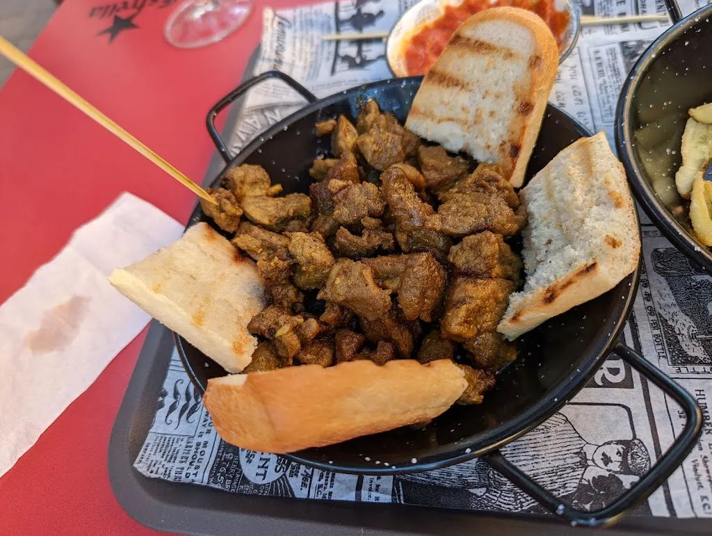 Frankfurt -Black Rose_Palau-solità i Plegamans_slider_image_3