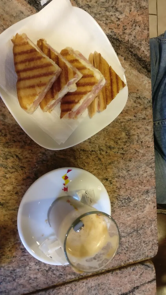 Menu_La Bruixeta_Palau-solità i Plegamans_image_1