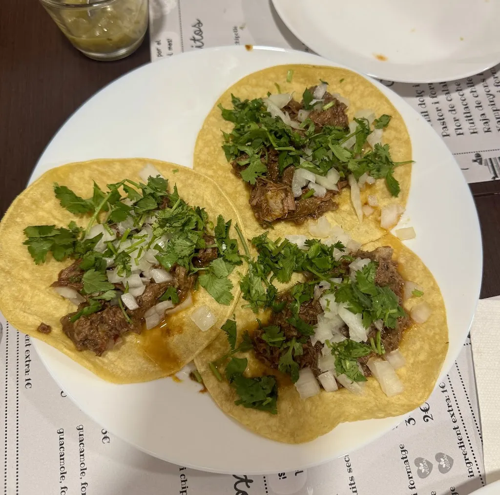 Amor y Tacos Spain restaurant in Palau-solità i Plegamans