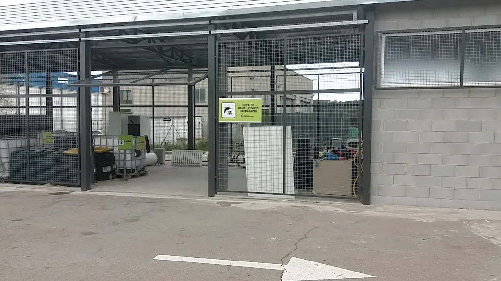 Deixalleria Palau-solità i Plegamans_Palau-solità i Plegamans_slider_image_2