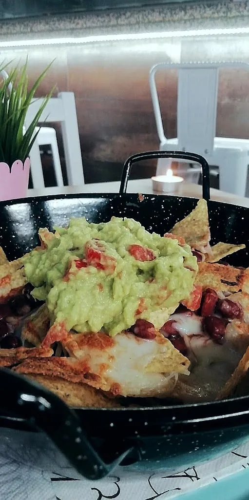 Menu_Bar El Punto & +_Rubió_image_3