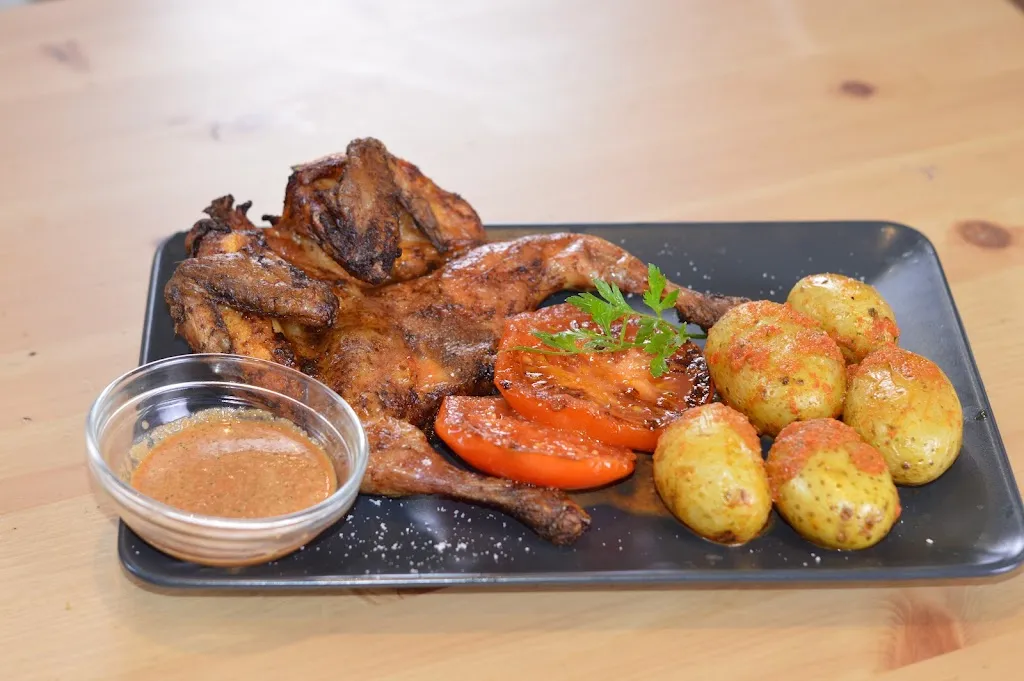 Menu_Bar El Punto & +_Rubió_image_8