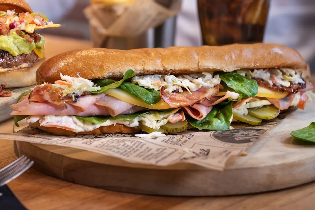 Tony Roma's_Rubió_slider_image_3