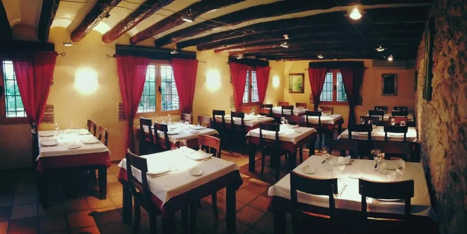 RESTAURANT LA PREMSA DE CAN VINYALETS ristorante a Polinyà