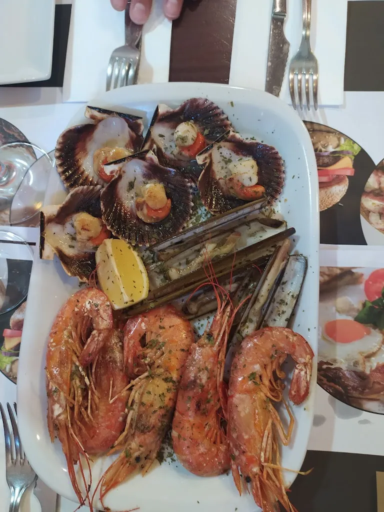 Mª del Rosario Naharros_Restaurante Saiñeiro Bar_Noia_review