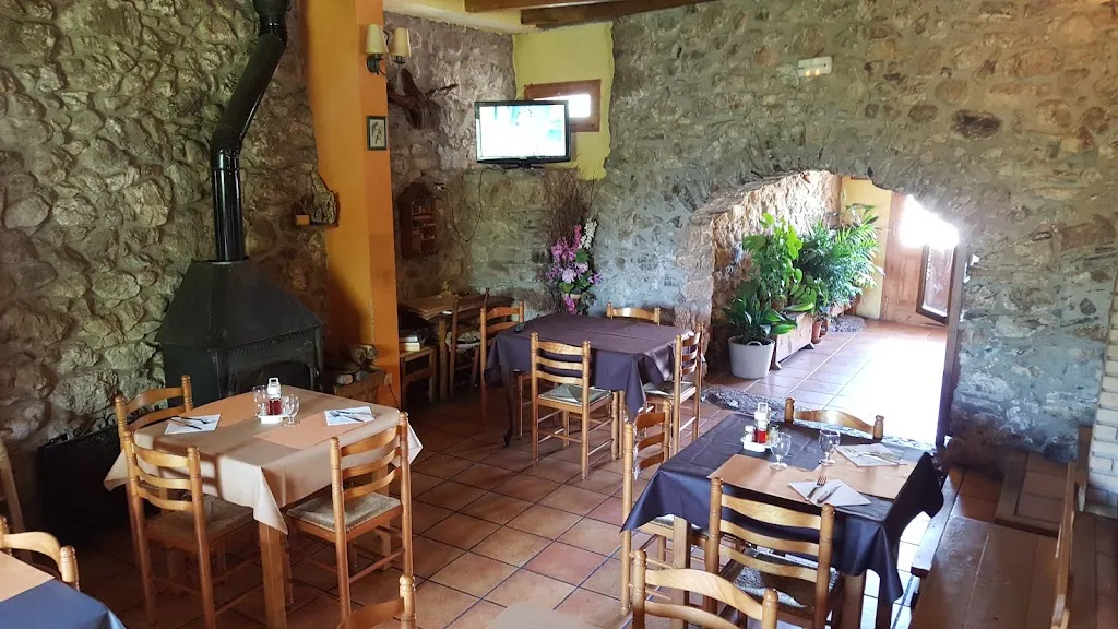 Restaurant "El Cruse" de Cal Xisquet. ristorante a Saldes