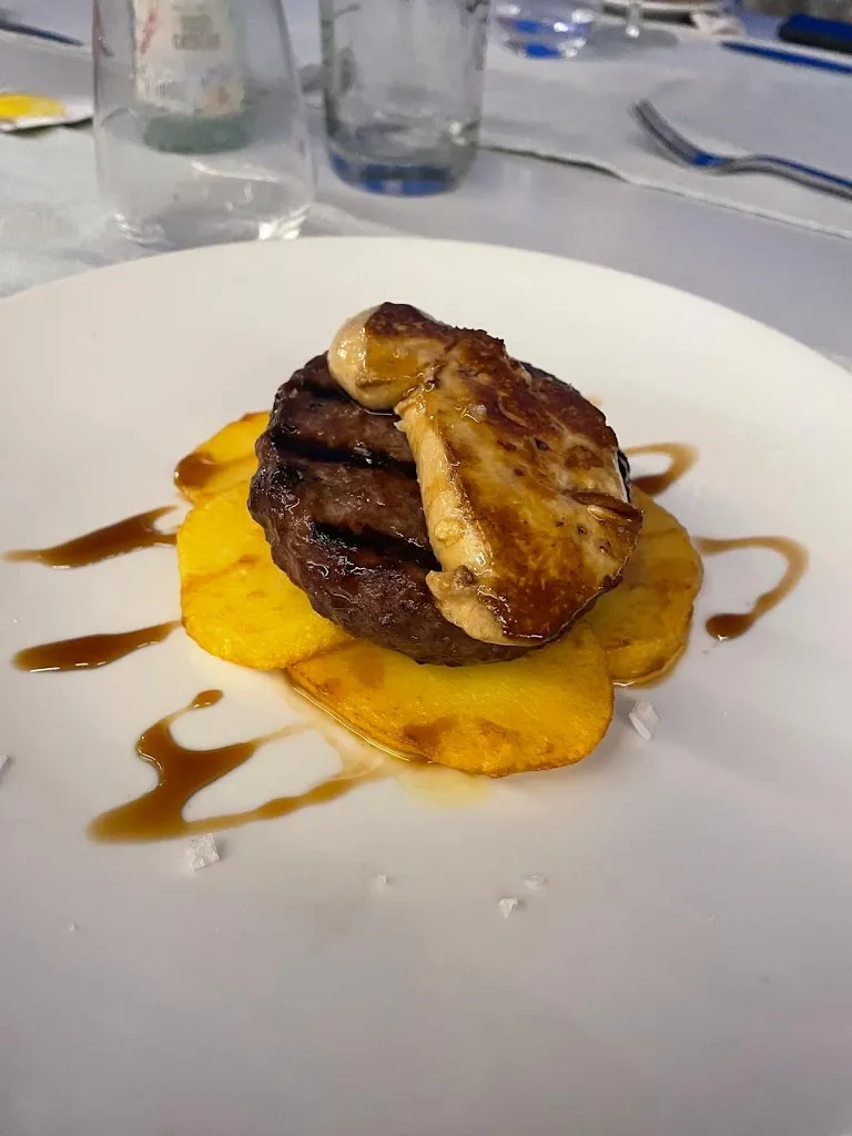 Yuliya Yotova_Seaside seafood restaurant_Sant Andreu de Llavaneres_recensione