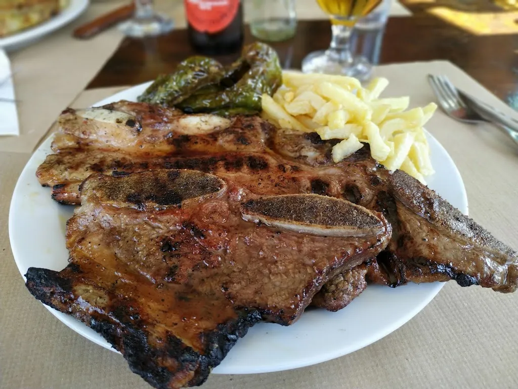 Can Geu - Bar Taverna Restaurant_Sant Bartomeu del Grau_slider_image_3