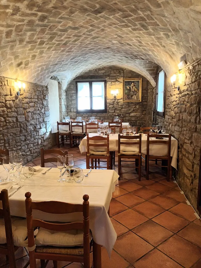Mas Monells Restaurant restaurant in Sant Bartomeu del Grau