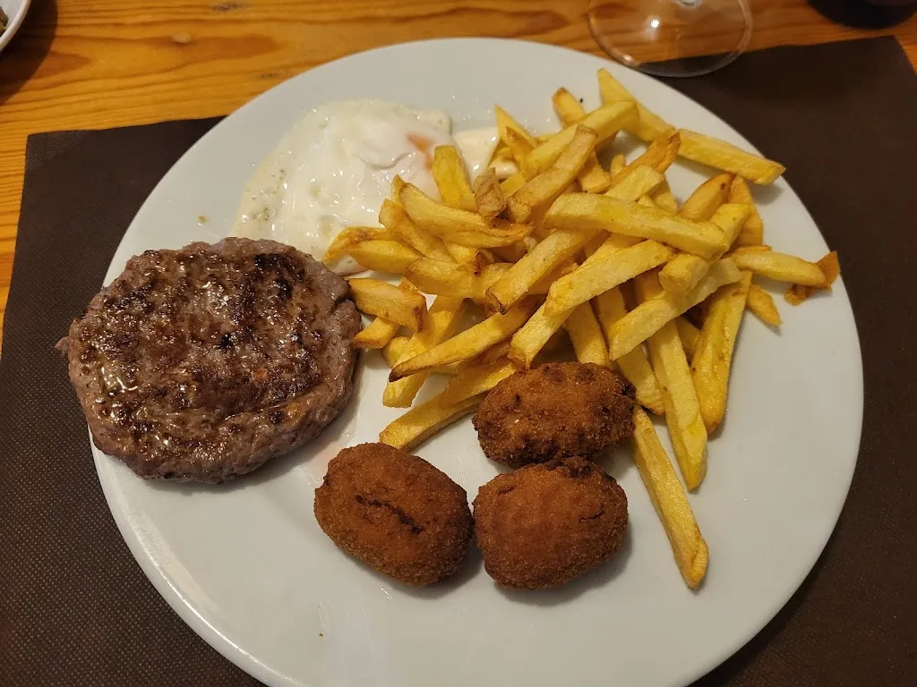 Bar-Pizzeria El Sui_Sant Antoni de Vilamajor_slider_image_3