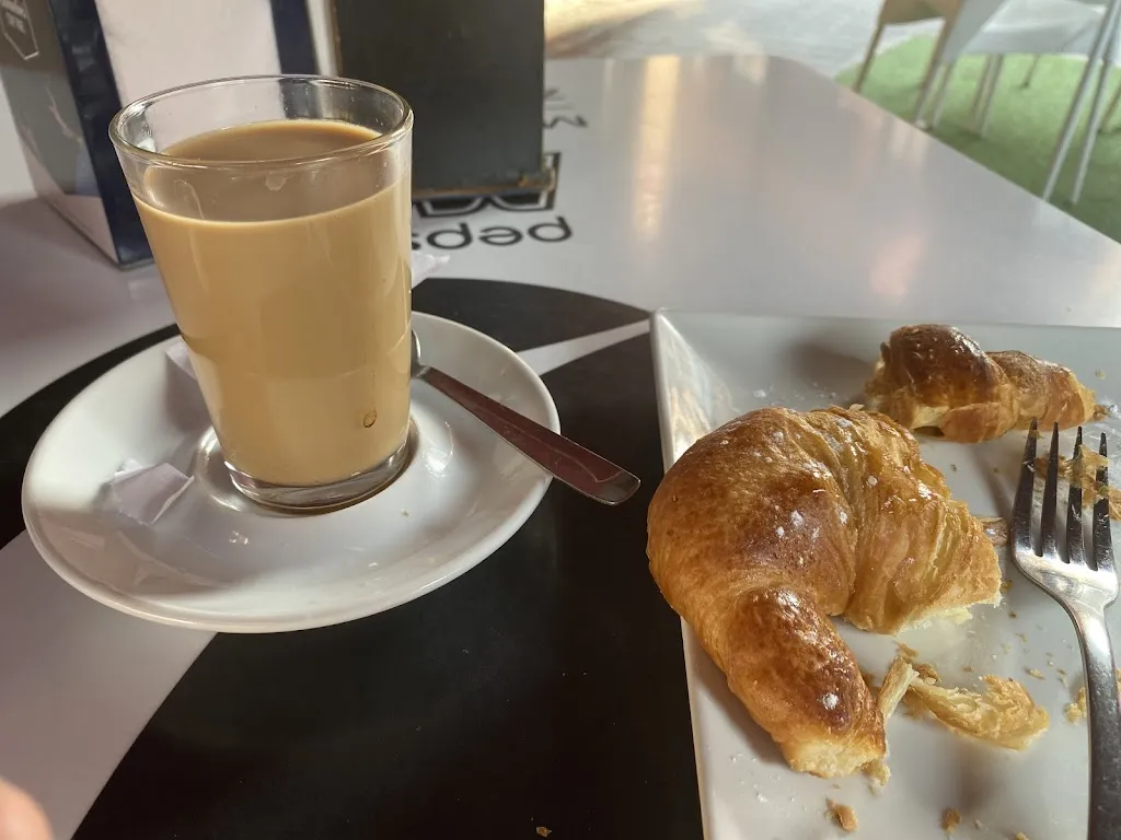 Criis_Cafetería Rubi_Rubí_review