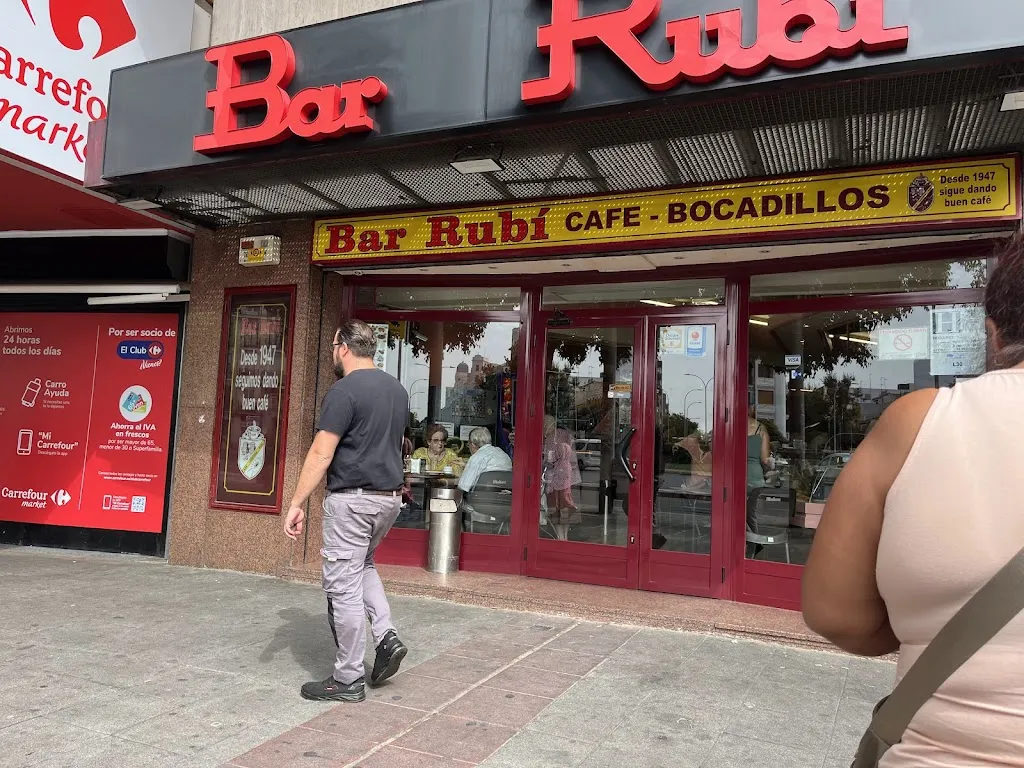 Luis Calvo_Bar Rubí_Rubí_review