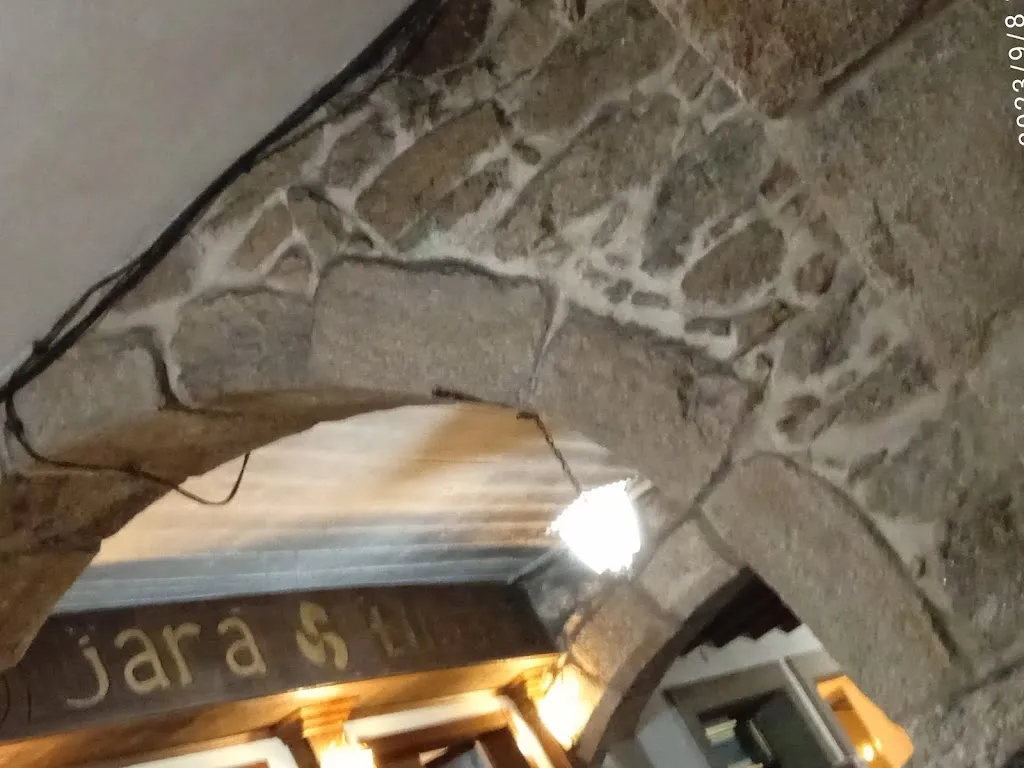 Dani_Bar Jaratusas_Noia_review