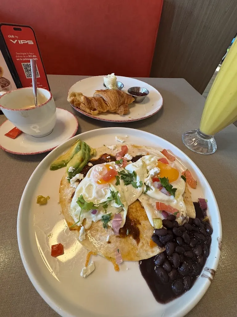 John Huynh_VIPS_Rubí_review