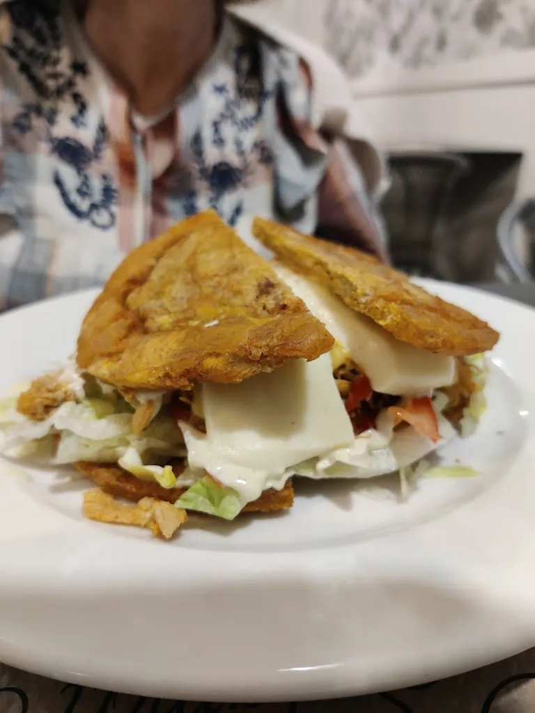 Menu_Laró Restaurante Venezolano_Rubí_immagine_7