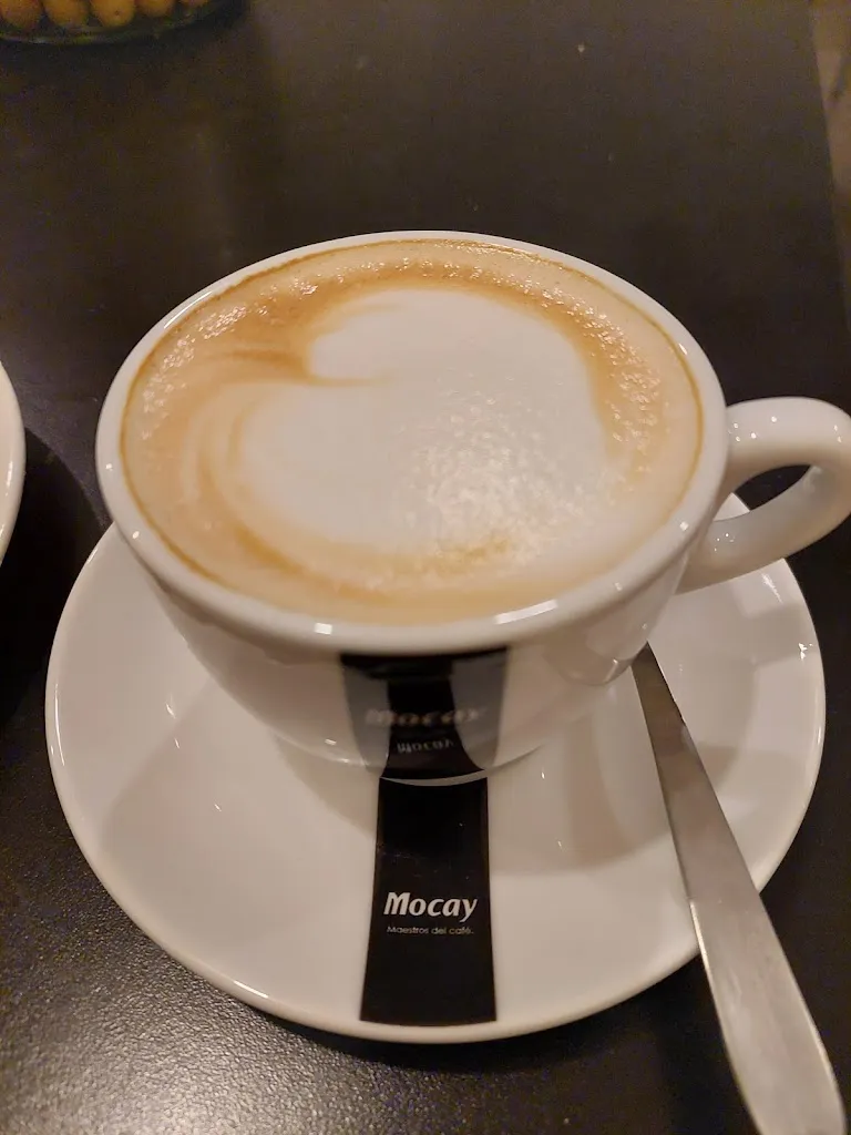 Laró Restaurante Venezolano_Rubí_slider_image_2