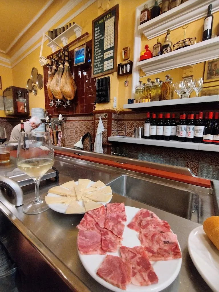 VINOS 11 Casa Dani restaurant in Rubí