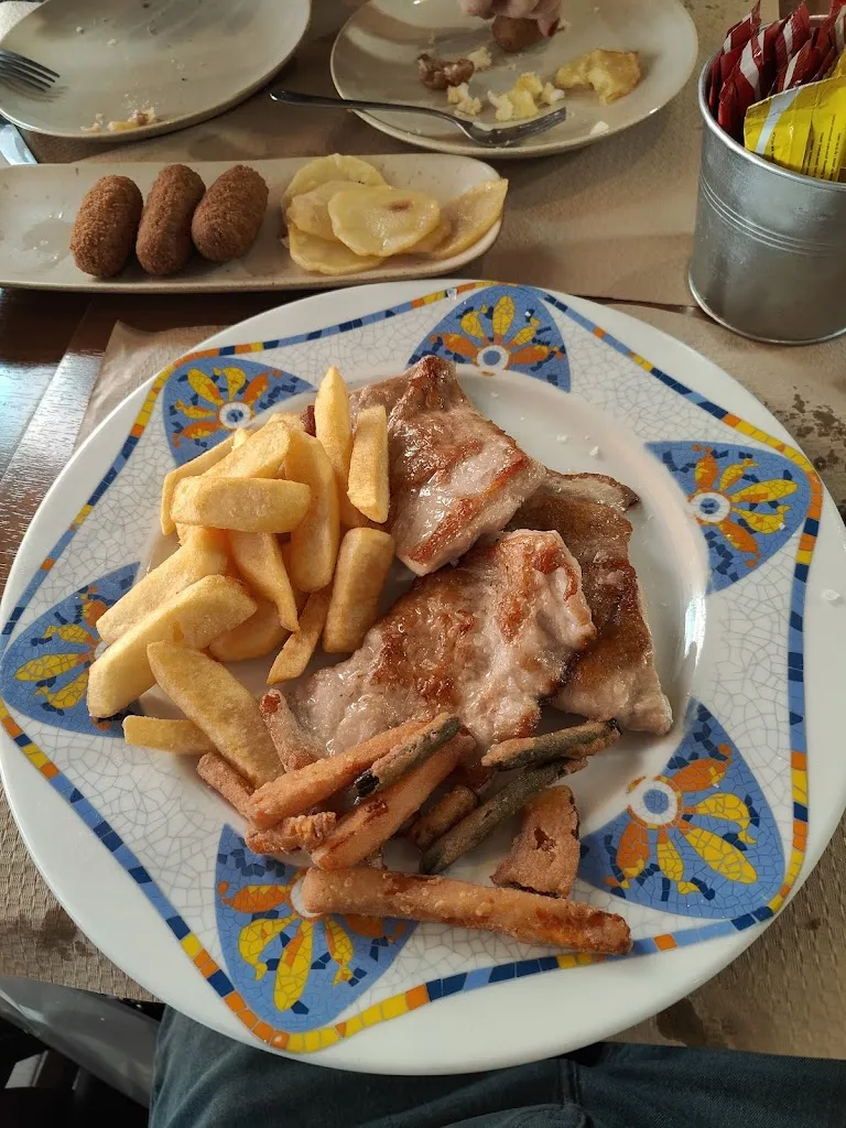 Pablo Miquel_Bar Restaurant Gómez_Rubí_review