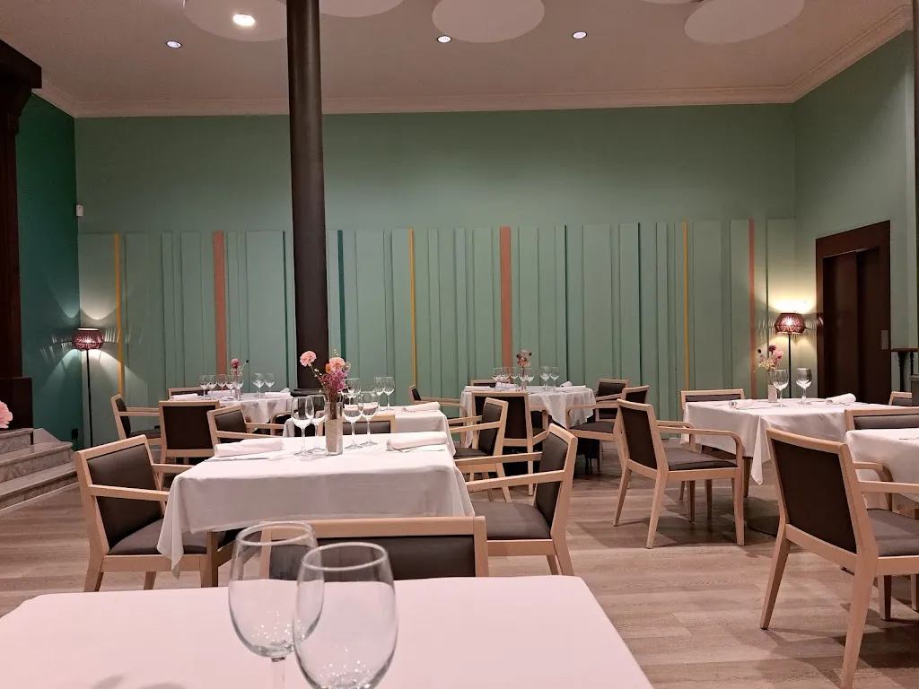 Lounge Pub 89 restaurant in San Cosmo Albanese