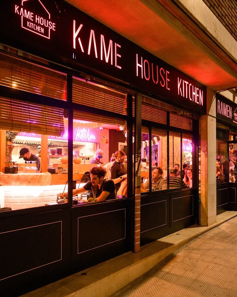 Kame House Kitchen_Sabadell_slider_image_1