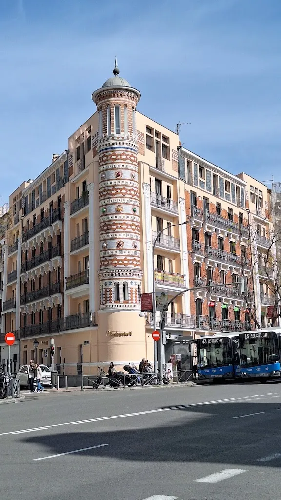 Banco Sabadell_Sabadell_slider_image_2