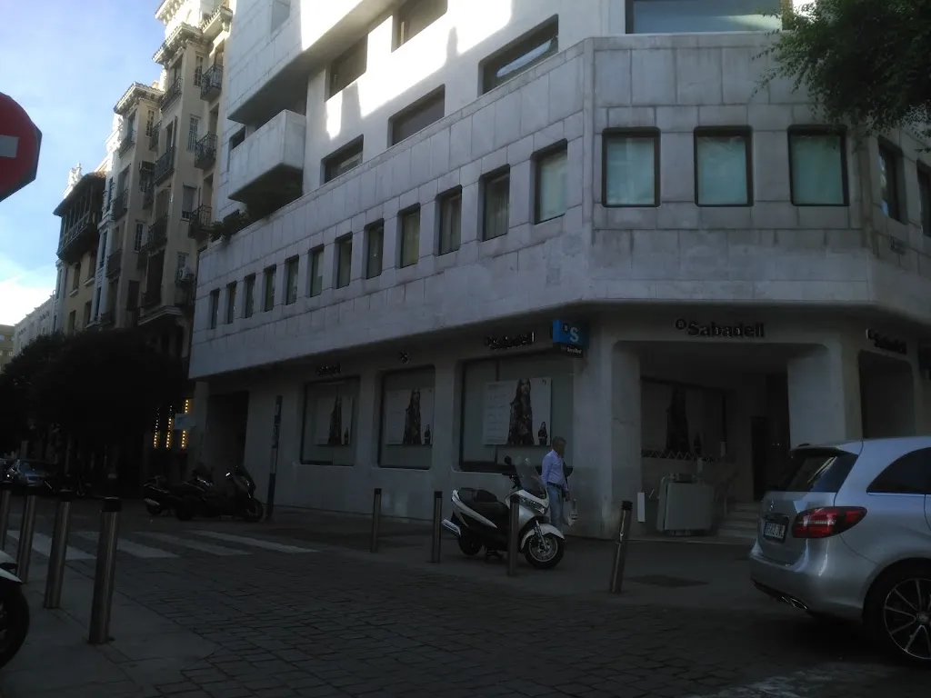 Banco Sabadell_Sabadell_slider_image_3