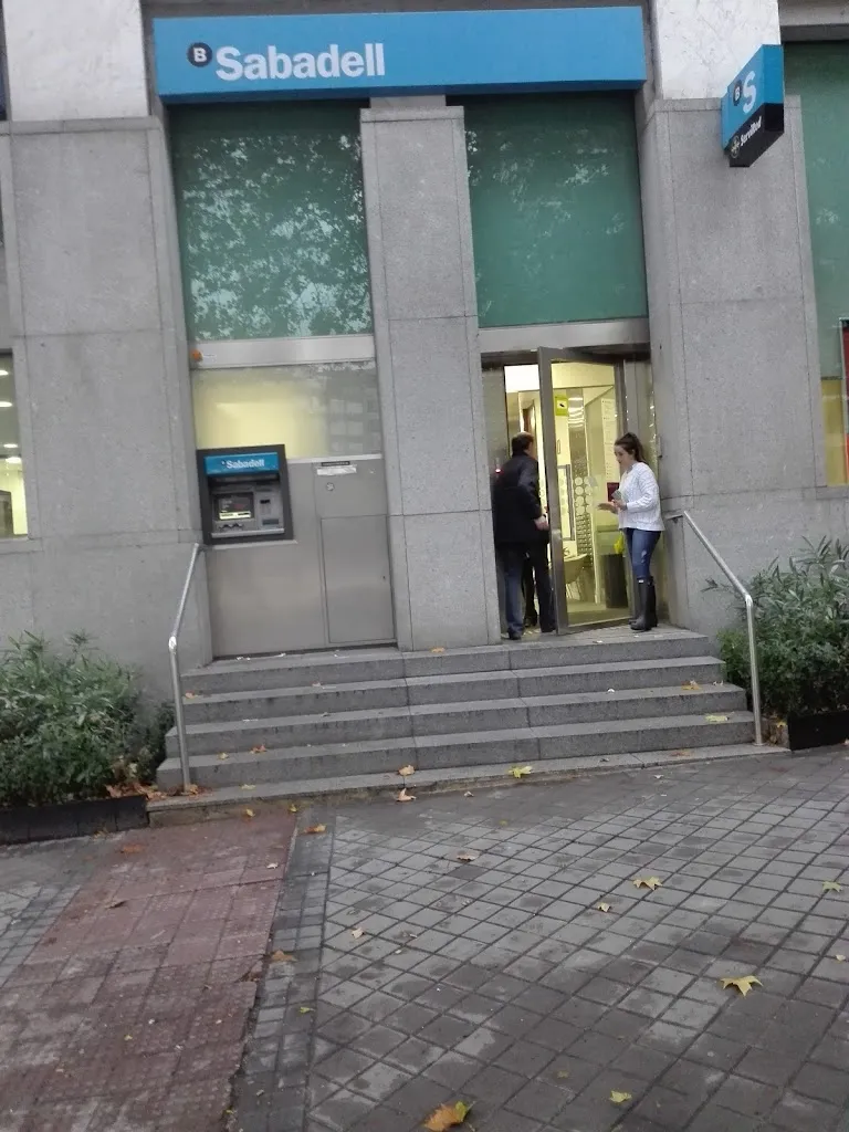 Banco Sabadell_Sabadell_slider_image_3