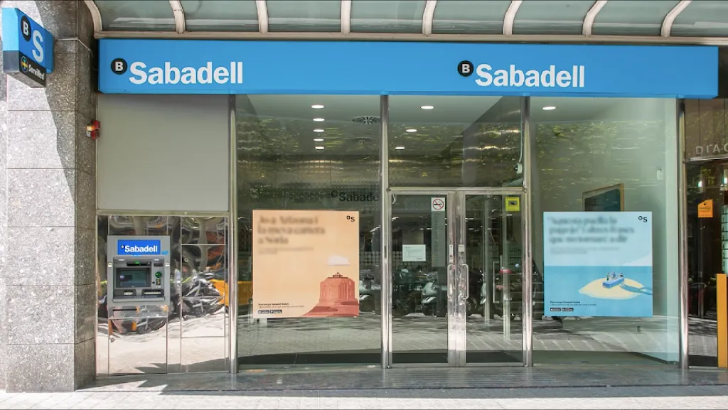 Banco Sabadell - Servicio de Caja Automatizada_Sabadell_slider_image_2