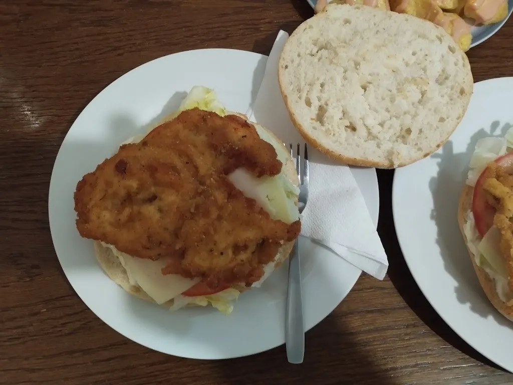 Menu_Café bar Montreal hamburguesería bocateria_Noia_immagine_7