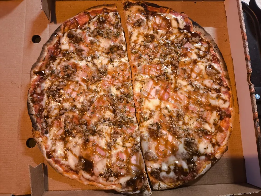 LA PIZZERIA_Sant Cebrià de Vallalta_slider_image_1