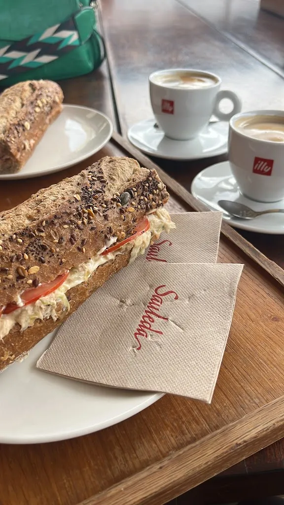 Ingrid Brentjens_Sauleda Pastissers_Sant Cebrià de Vallalta_review