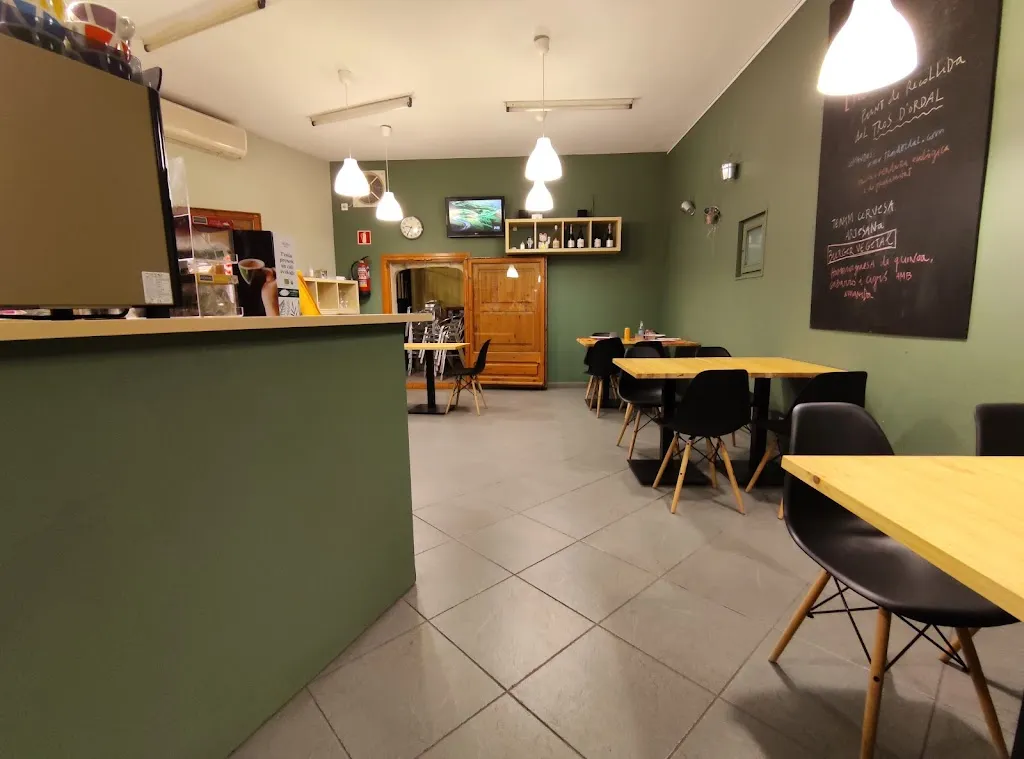 L'Agrobotiga restaurant in Sant Cugat Sesgarrigues