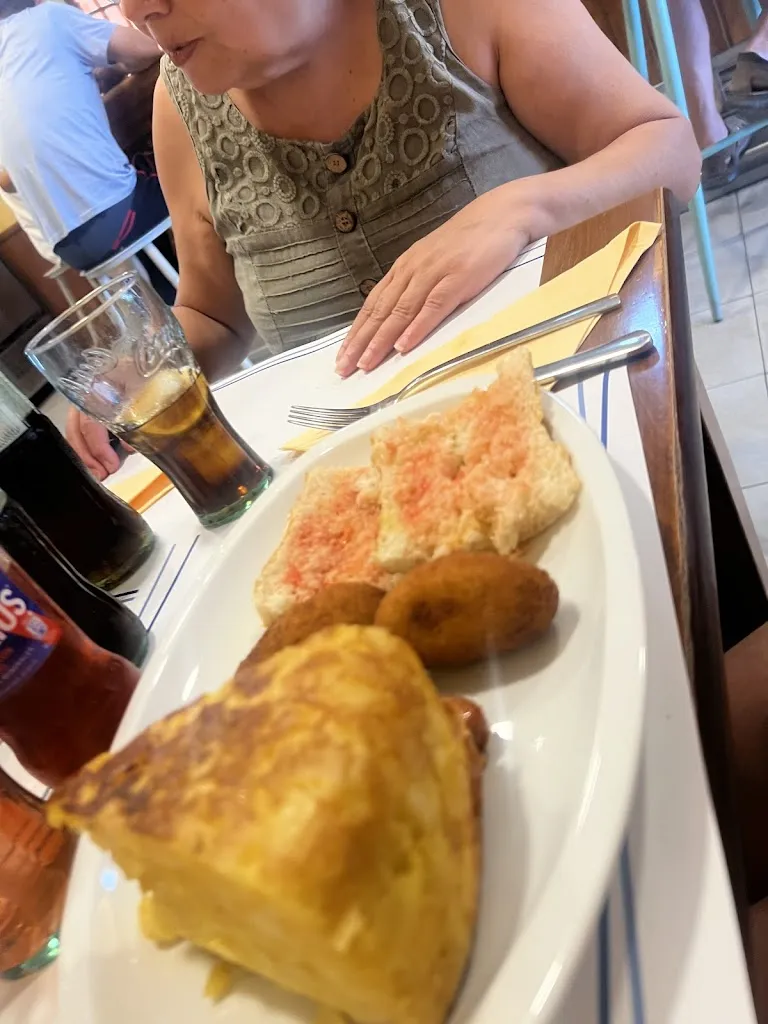 Elena Nena_Bar LANAU_Sant Esteve de Palautordera_review