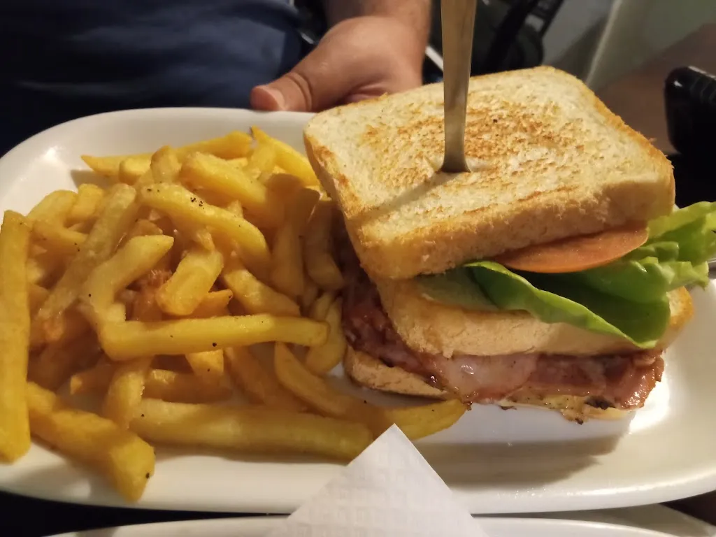 Cafe Bar Burguer RIL 'S_Noia_slider_image_2