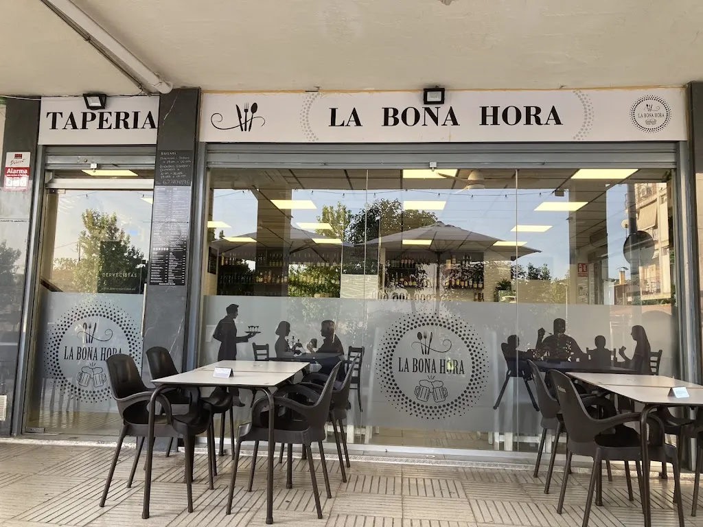 Raisa Ulumbekova_La bona hora_Sant Celoni_review