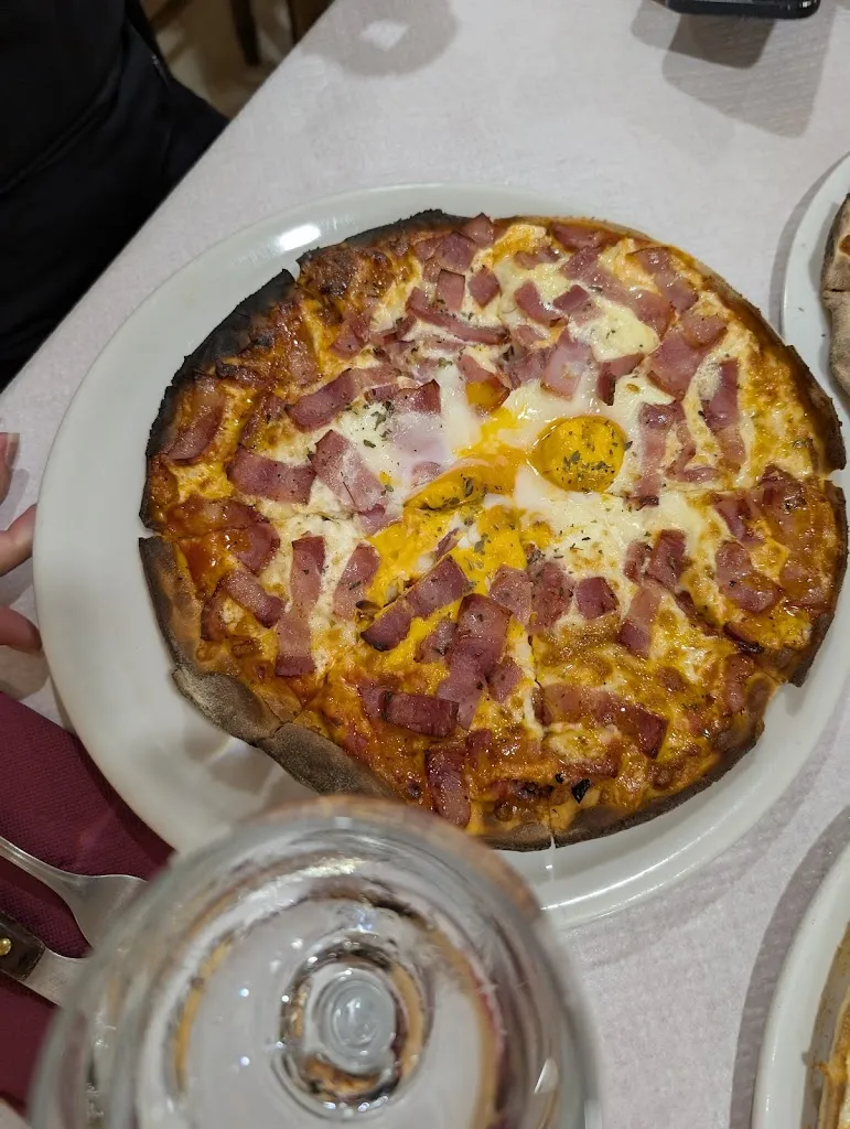 Xabi Nistal_RESTAURANTE PIZZERÍA VENECIA_Noia_recensione