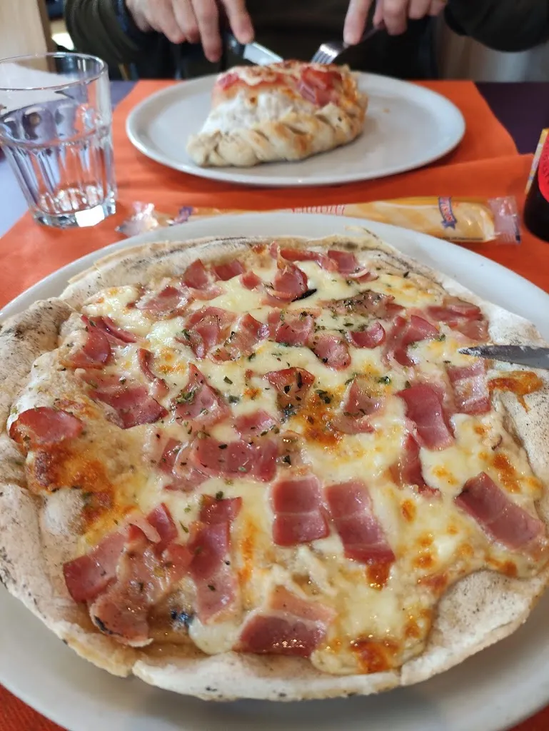 Alison Smith_Restaurant Pizzeria Angolo_Sant Celoni_recensione