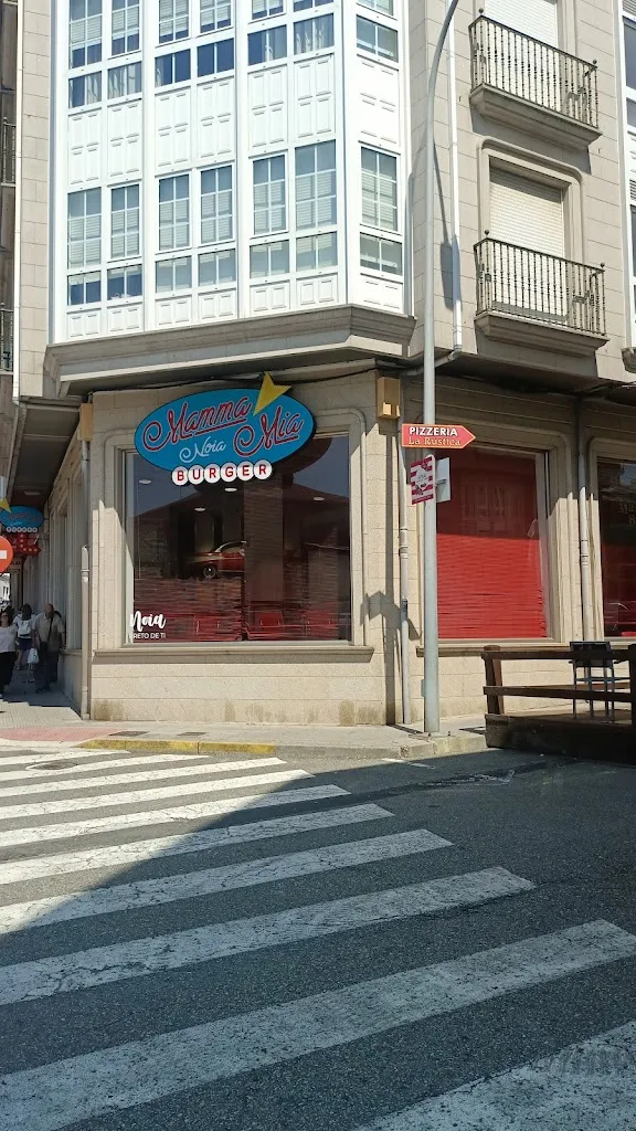 Mamma Mia Burger restaurant in Noia