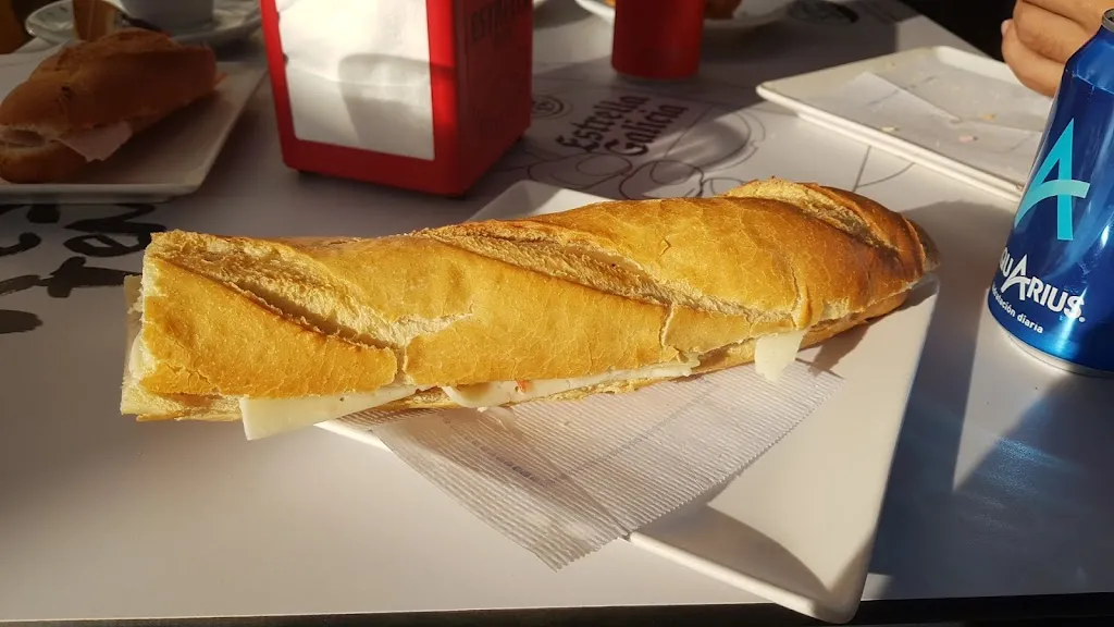 Pau _Xic Cafè_Sant Esteve Sesrovires_review